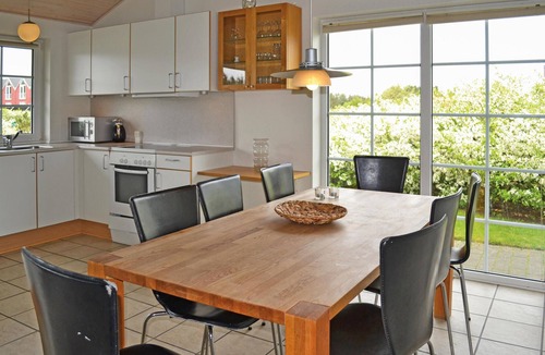Houstrup House | Stunning home in Nørre Nebel with WiFi