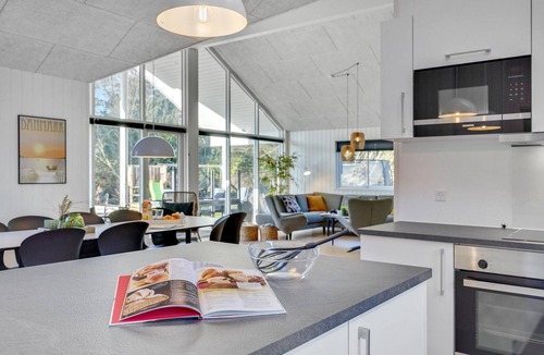 Houstrup House | Stunning home in Nørre Nebel with sauna