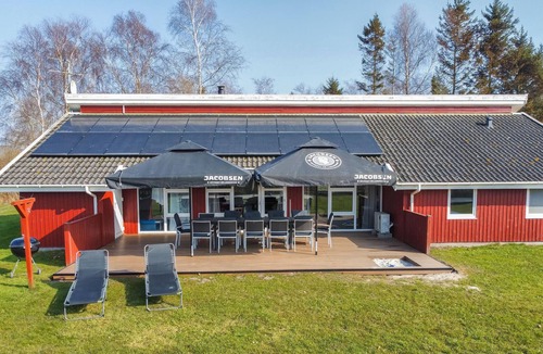 Nordborg House | Stunning home in Nordborg with sauna