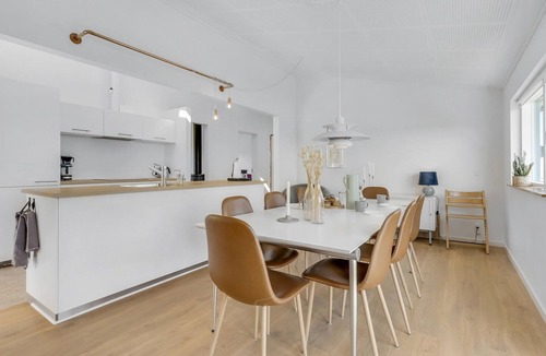 Saksild Strand House | Stunning home in Odder with WiFi