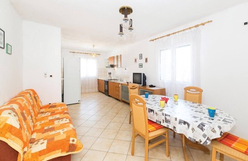 Okrug Donji House | Stunning home in Okrug Donji