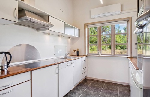 Jegum House | Stunning home in Oksbøl with kitchen
