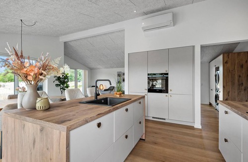 Grærup Strand House | Stunning home in Oksbøl with sauna