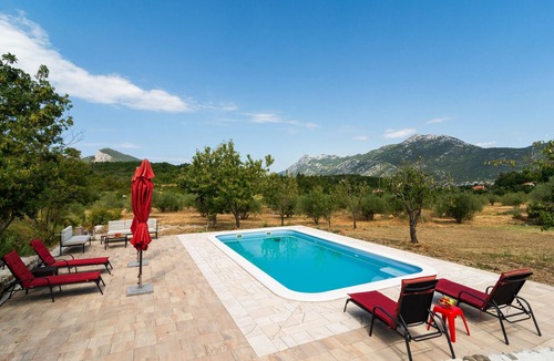 Kucice House | Stunning home in Omis