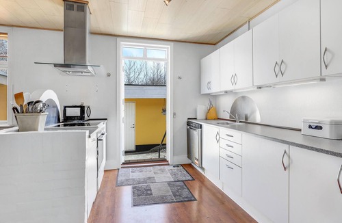 Østermarie House | Stunning home in østermarie with WiFi
