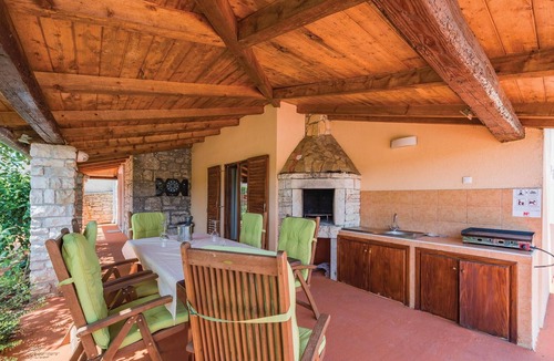 Peresiji House | Stunning home in Peresiji