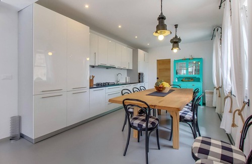 Belej House | Stunning home in Plat