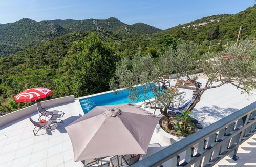 Bacina House | Stunning home in Ploce