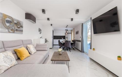 Poljane House | Stunning Home In Poljane