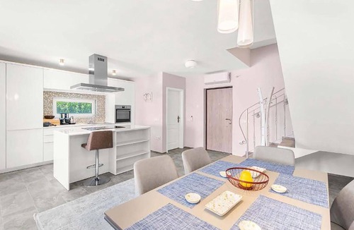 Mugeba House | Stunning home in Porec