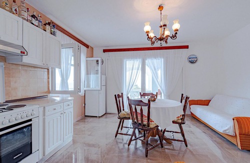 Blato House | Stunning home in Prizba with kitchen
