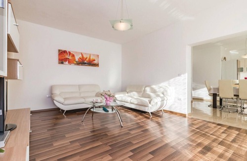Valdebek House | Stunning home in Pula