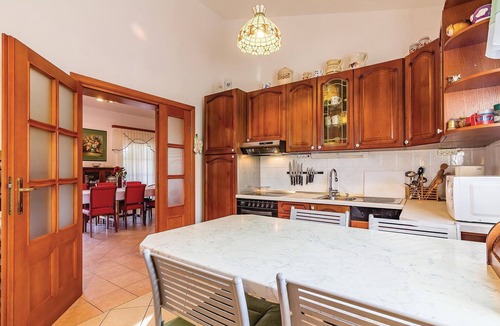 Banjole House | Stunning home in Pula