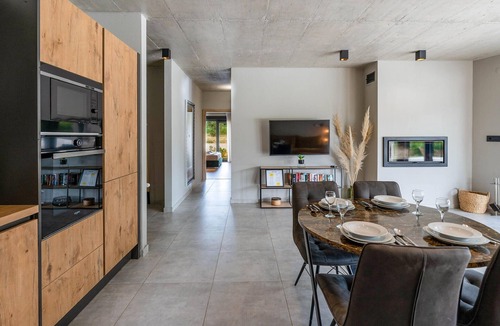 Gajana House | Stunning home in Pula