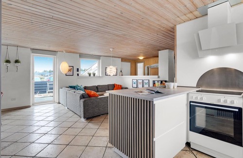 Klegod Strand House | Stunning home in Ringkøbing with sauna