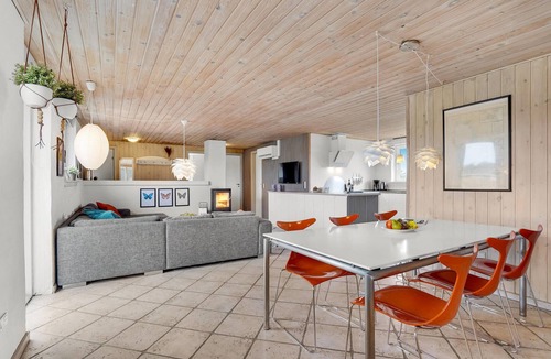 Klegod Strand House | Stunning home in Ringkøbing with sauna