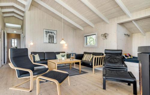 Klegod Strand House | Stunning Home In Ringkøbing With Sauna