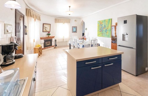 Quesada House | Stunning home in Rojales with kitchen