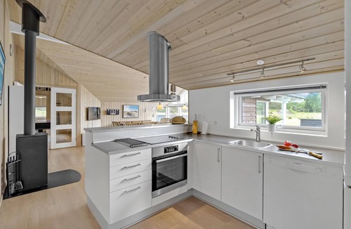 Sønderstrand House | Stunning home in Rømø with kitchen