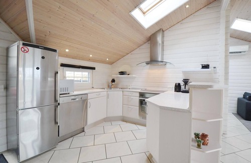 Ronde House | Stunning home in Rønde with kitchen