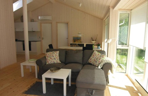 Ronne House | Stunning home in Rønne with kitchen