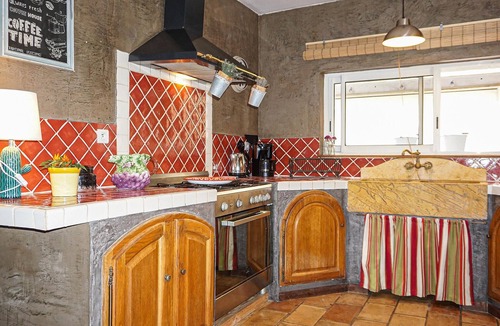 Roujan House | Stunning home in ROUJAN