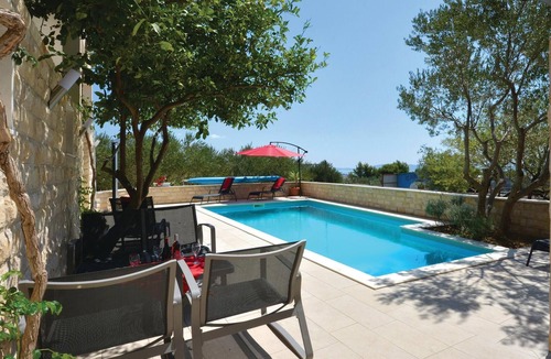 Rudine House | Stunning home in Rudine