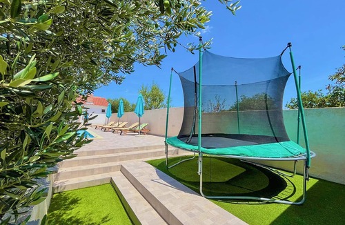 Posedarje House | Stunning home in Rupalj