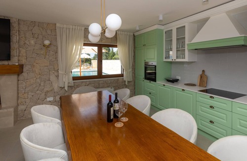 Slivno House | Stunning home in Slivno Ravno with sauna