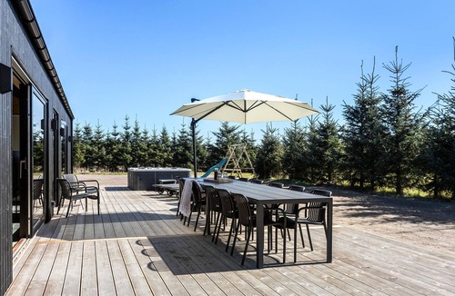 Nordost House | Stunning home in Sæby with sauna