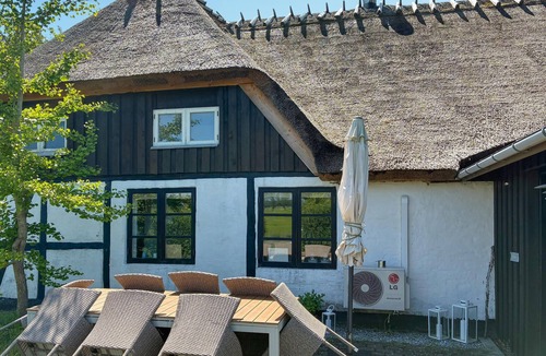 Sakskobing House | Stunning home in Sakskøbing with WiFi