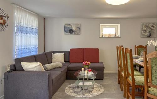 Josipdol House | Stunning Home In Salopeki Modruski With Wifi