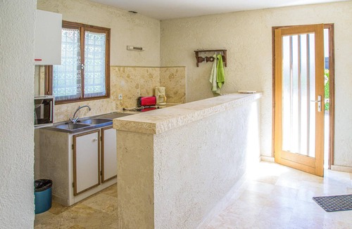Sarrecave House | Stunning home in Sarrecave with swimming pool