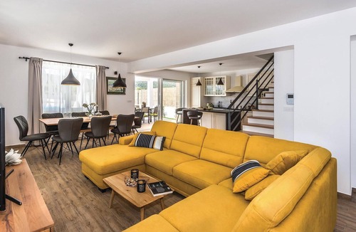 Sibenik House | Stunning home in Sibenik