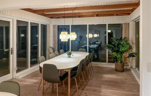 Dokkedal House | Stunning Home In Silkeborg With Sauna