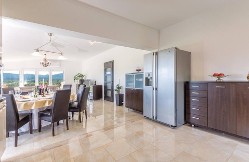 Citluk House | Stunning home in Sinj