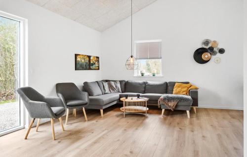 Skjern House | Stunning Home In Skjern With Sauna