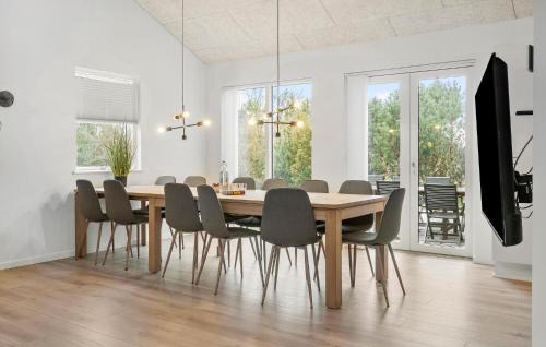 Skjern House | Stunning Home In Skjern With Sauna