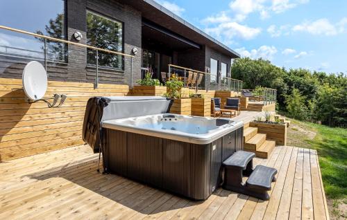 Lihme House | Stunning Home In Spøttrup With Sauna