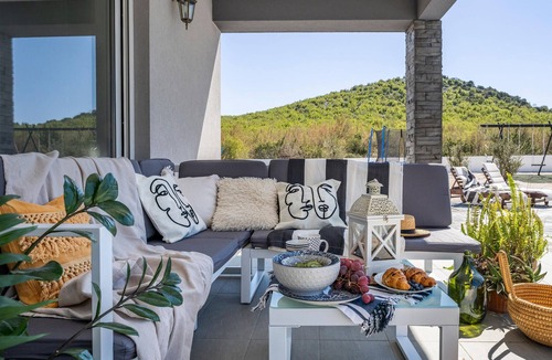 Stankovci House | Stunning home in Stankovci