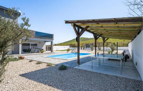 Stankovci House | Stunning Home In Stankovci