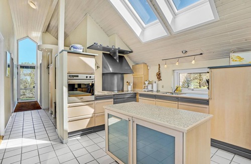 Remmer Strand House | Stunning home in Struer with WiFi
