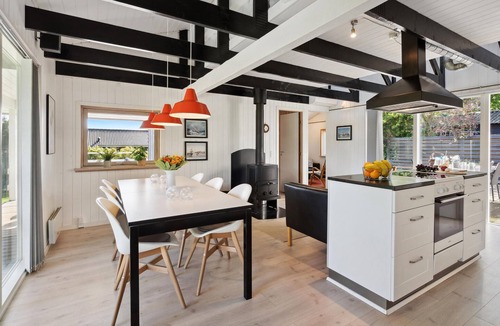 Mommark Strand House | Stunning home in Sydals with sauna
