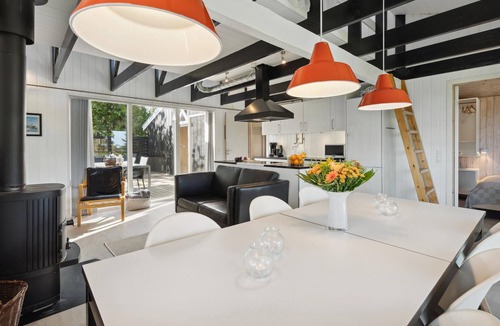 Mommark Strand House | Stunning home in Sydals with sauna