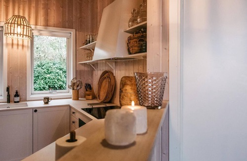 Mommark Strand House | Stunning home in Sydals with sauna