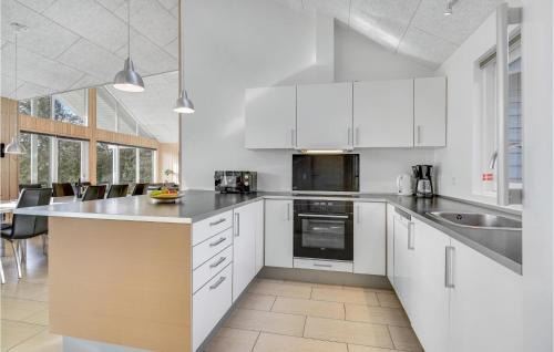 Høruphav House | Stunning Home In Sydals With Sauna