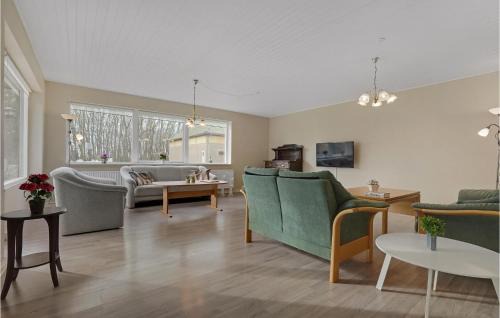 Kegnæshøj House | Stunning Home In Sydals With Wifi