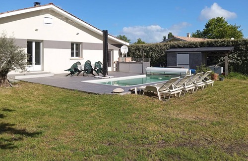 Talais House | Stunning home in Talais