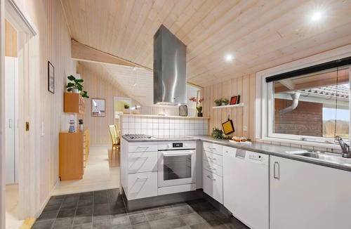 Skaven Strand House | Stunning home in Tarm with WiFi