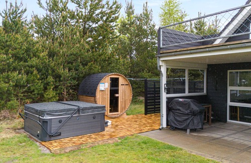 Skaven Strand House | Stunning home in Tarm with sauna